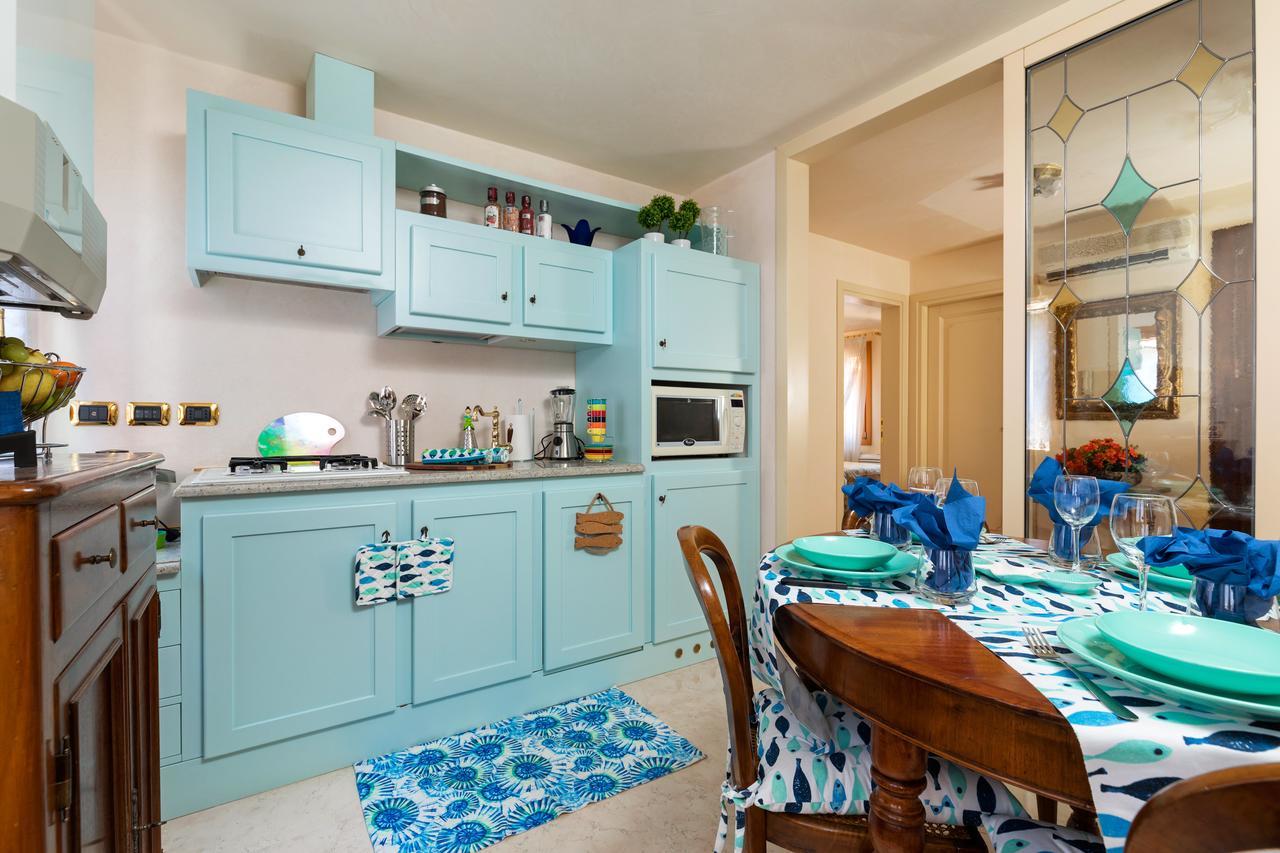 Heaven San Marco 1 & 2, The Elegant A Stone S Throw From St S Square Apartamento *