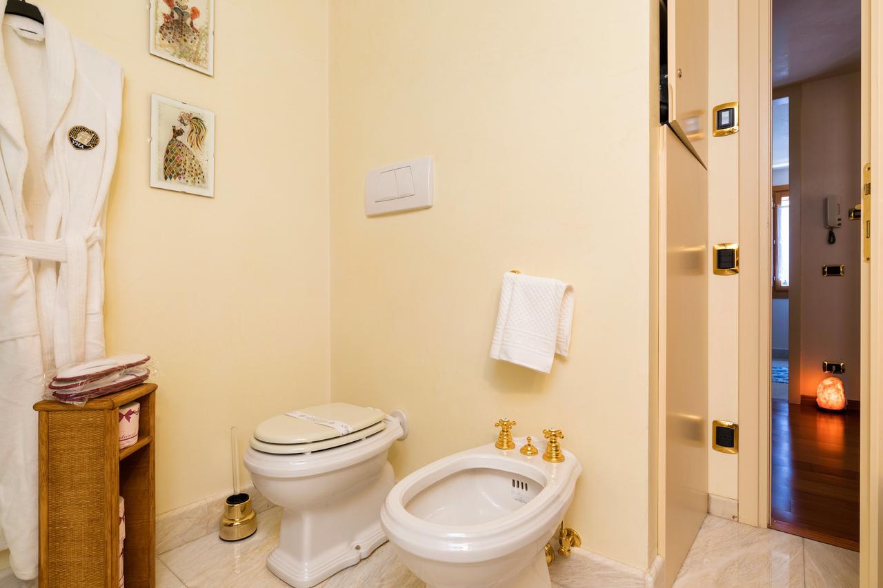 Heaven San Marco 1 & 2, The Elegant A Stone S Throw From St S Square Apartment